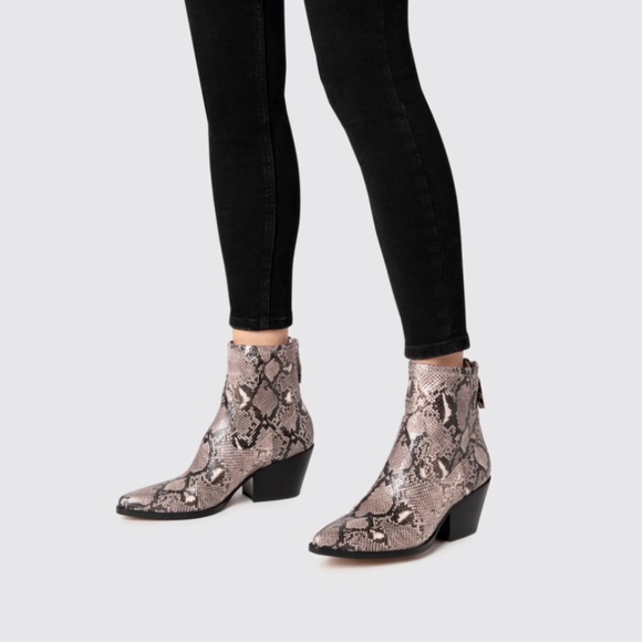 Dolce Vita Shanta Snake Booties Size 10 - Picture 2 of 15